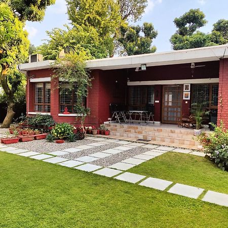 Saffronstays Doon Garden Villa - Near Doon School And Mall Road Dehradun Luaran gambar